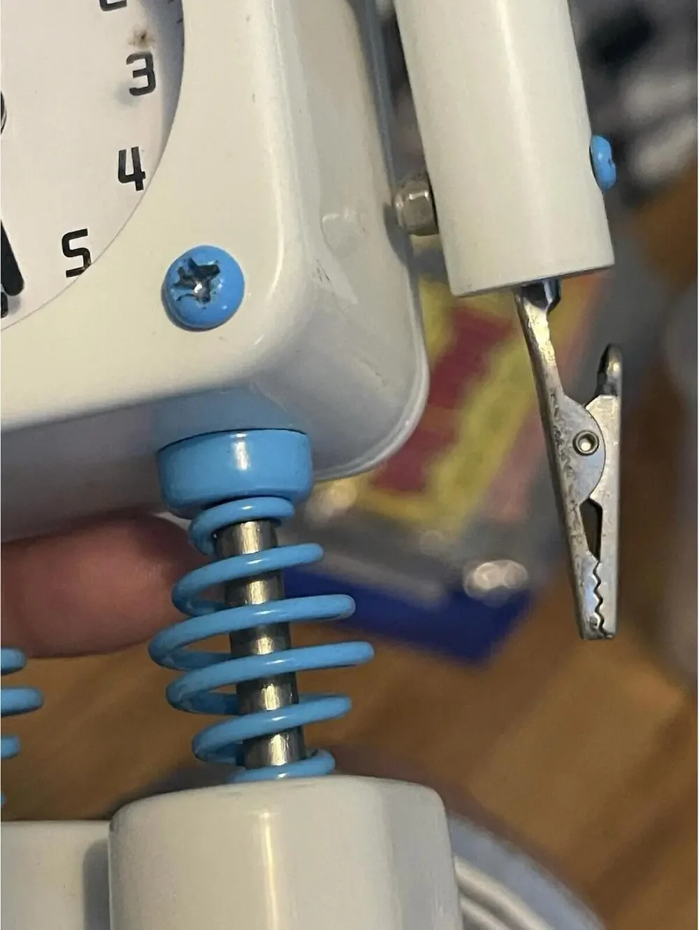 Diskary Robot Alarm Clock Moveable Arms Blue White, (no Arm)